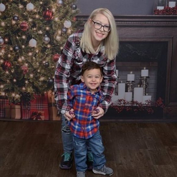 Meet your Posher, Mandy - Picture 5 of 5